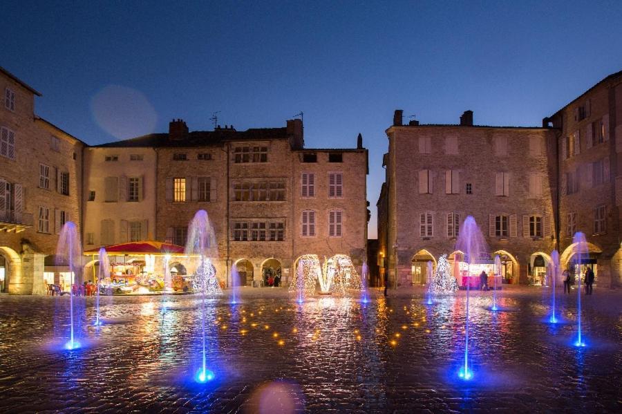 L'Indus 3 Etoiles Wifi, Netflix, Disney, Coeur De Bastide Villefranche-de-Rouergue Exteriér fotografie